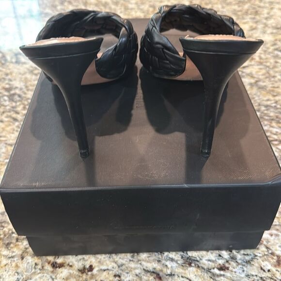 BCBGMAXAZRIA BARBA Black Woven Leather Sandals 8.5 - Picture 8 of 16